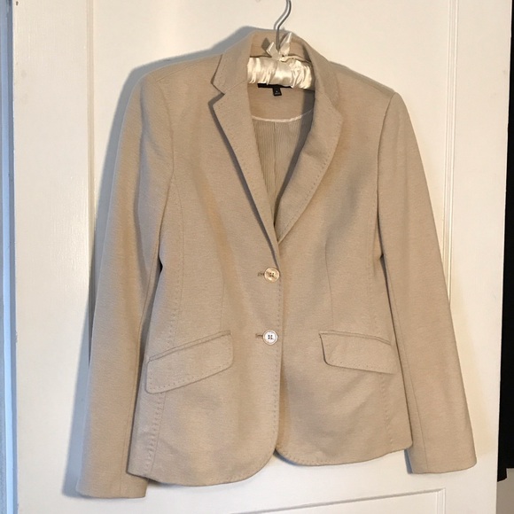 Talbots Jackets & Blazers - Classic Talbots Beige Women's Blazer size 6 Summer Wardrobe Capsule, Timeless